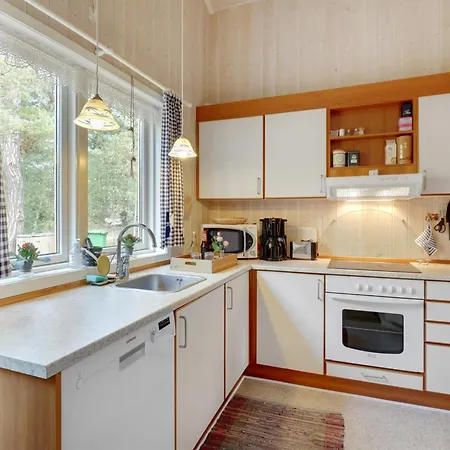 Bea - 300m From The Sea By Interhome *